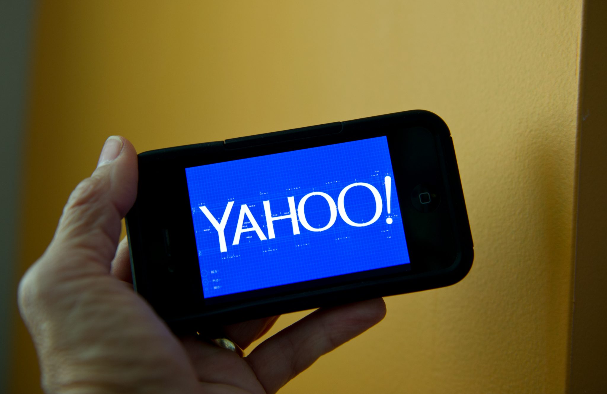 Yahoo introduces new logo design – Eagle News